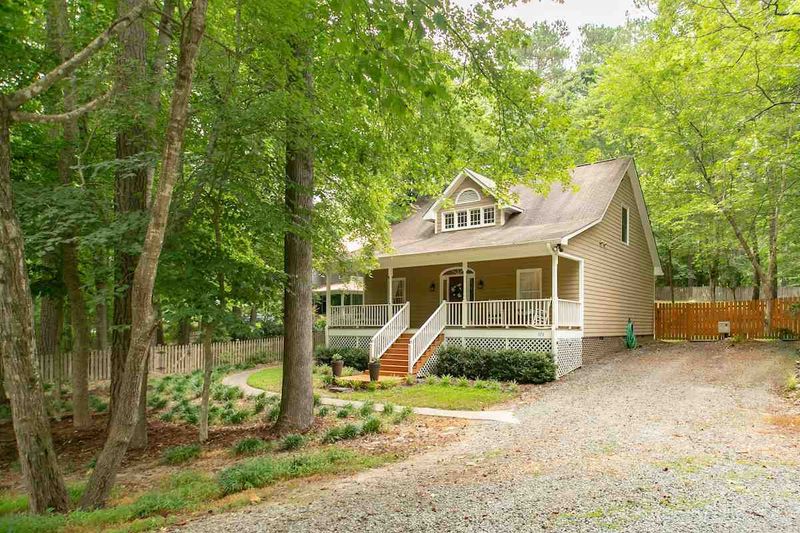 373 Hubert Herndon Rd, Chapel Hill, NC 27516