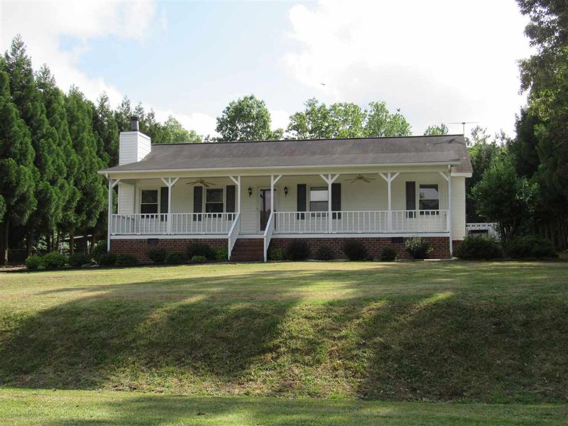 373 Skinner Rd, Four Oaks, NC 27524