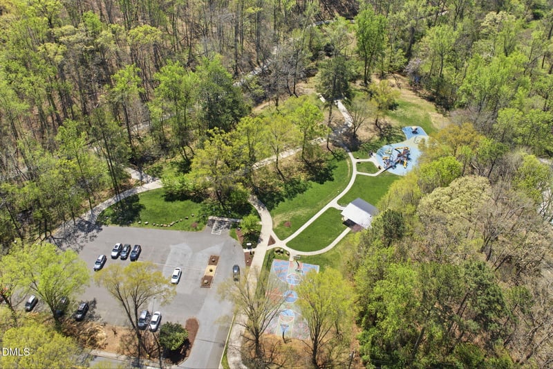 373 Umstead Dr #A-B, Chapel Hill, NC 27516