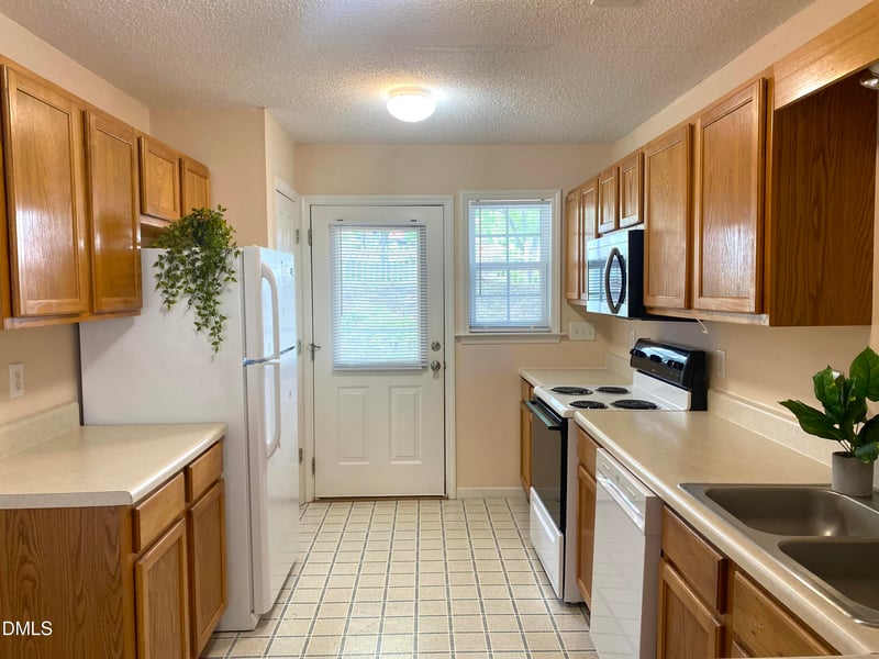 3730 Votive Ln, Raleigh, NC 27604