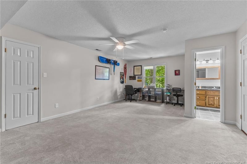 3732 Hillcrest St, Hope Mills, NC 28348
