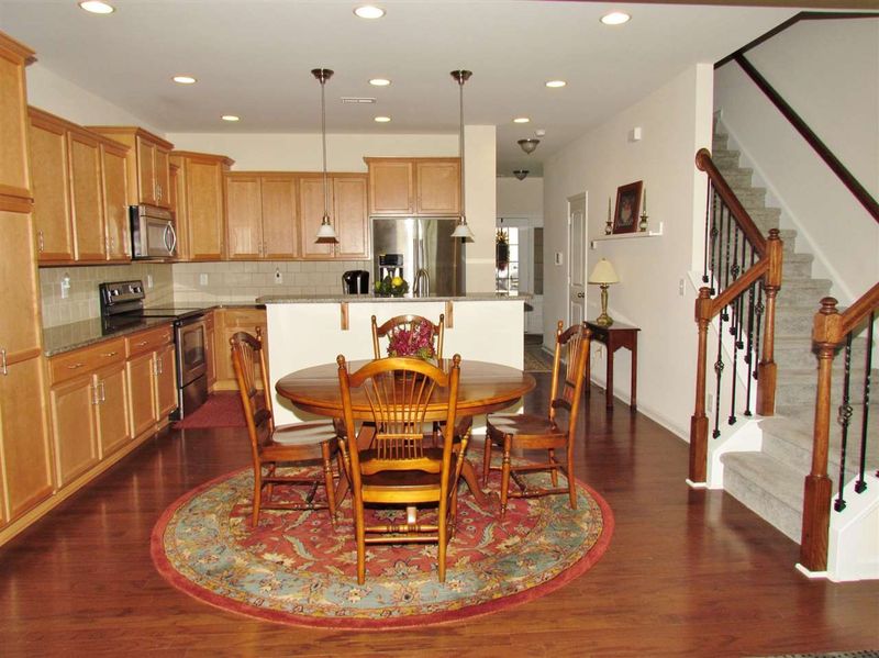 3733 Landshire View Ln, Raleigh, NC 27616