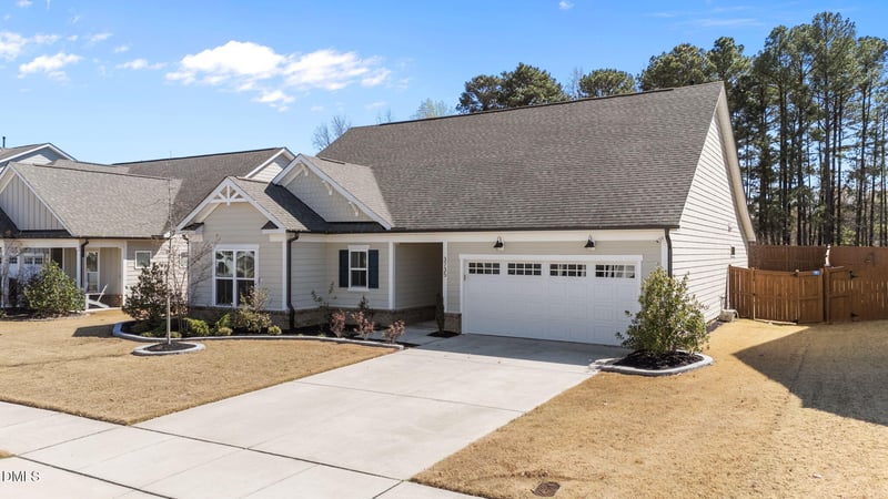 3735 Autumn Creek Dr, Fuquay Varina, NC 27526