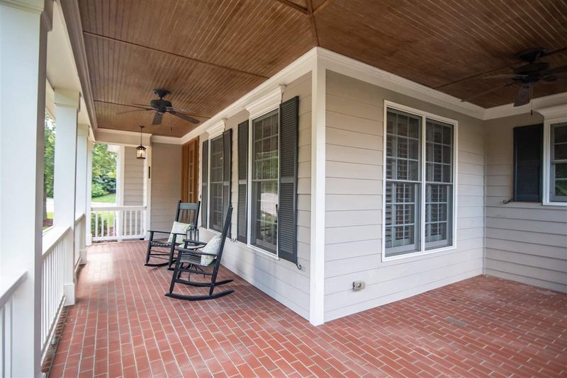 3736 Falls River Ave, Raleigh, NC 27614