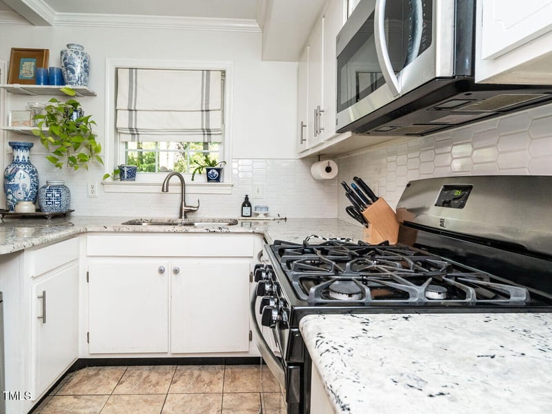3736 Jamestown Cir, Raleigh, NC 27609