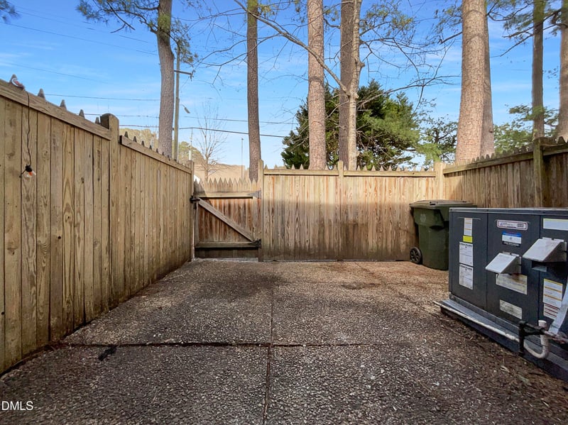 3737 Jamestown Cir, Raleigh, NC 27609