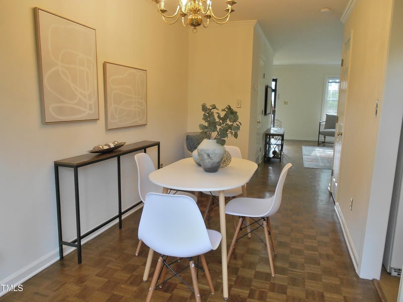 3738 Jamestown Cir, Raleigh, NC 27609