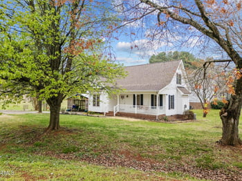 3738 Lindsey Woods Rd, Hillsborough, NC 27278