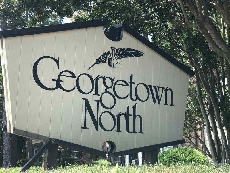 3739 Jamestown Cir #3739, Raleigh, NC 27609
