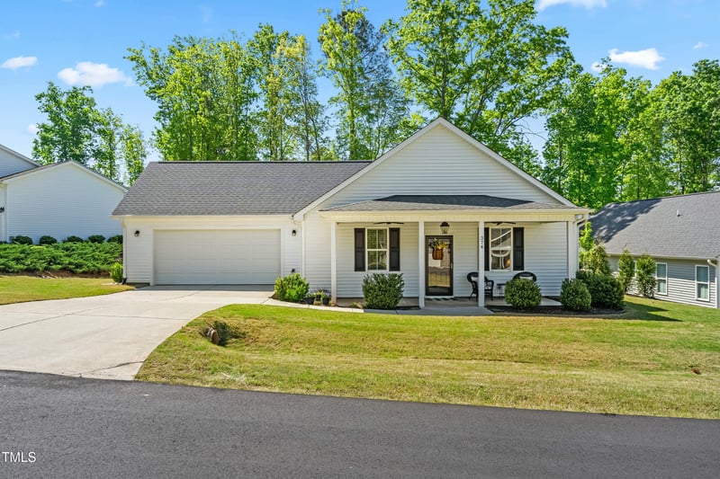 374 Ashley Woods Ct, Clayton, NC 27527