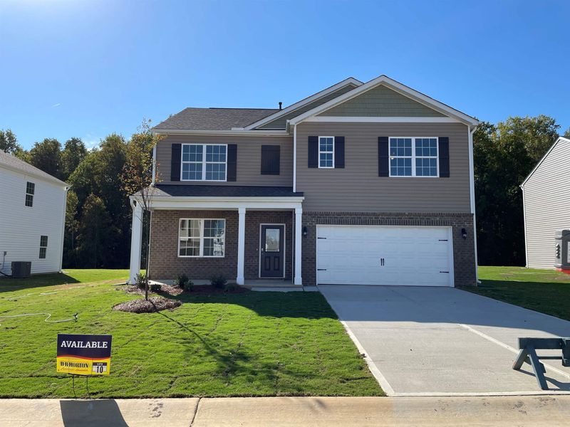 374 Silver Maple Dr, Fuquay Varina, NC 27526