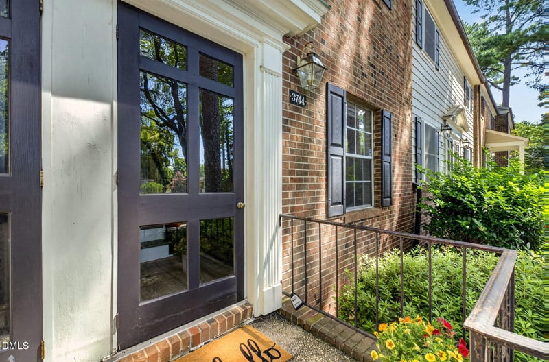 3744 Jamestown Cir, Raleigh, NC 27609