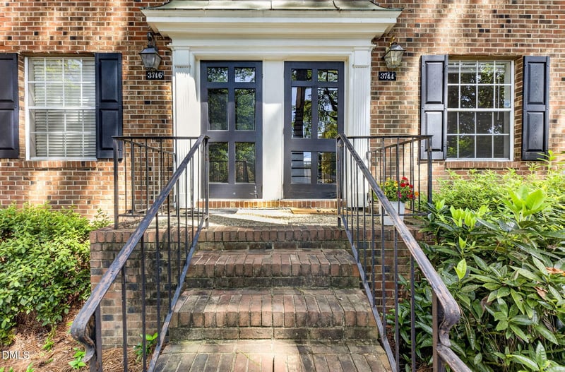3744 Jamestown Cir, Raleigh, NC 27609
