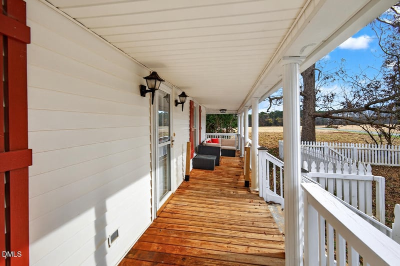 3744 Russell Rd, Graham, NC 27253