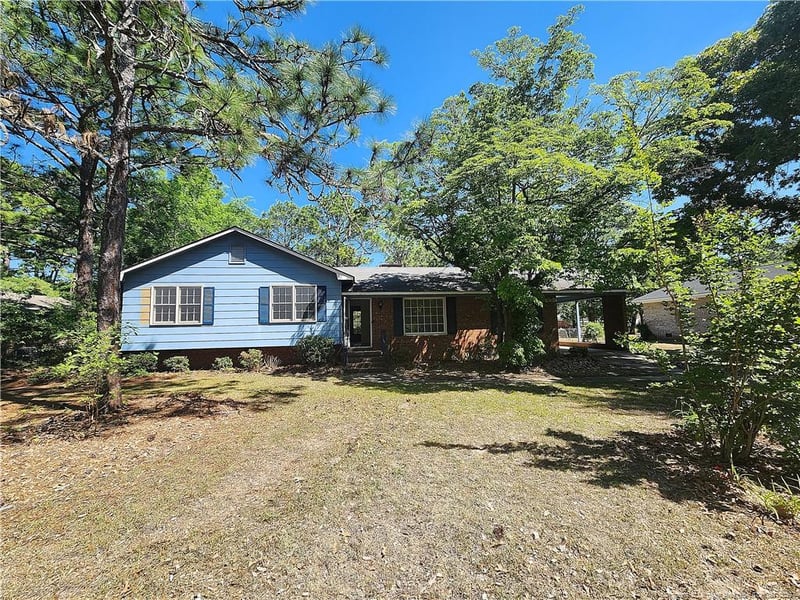 3748 Masters Dr, Hope Mills, NC 28348
