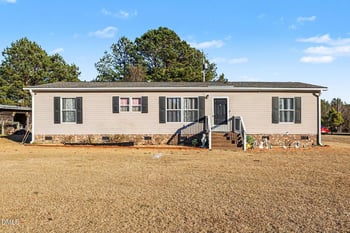 375 Camelia Rd, Benson, NC 27504