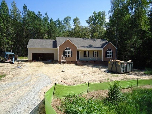 375 Cross Link Dr, Angier, NC 27501