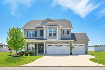 375 Pond Mountain Dr, Clayton, NC 27520