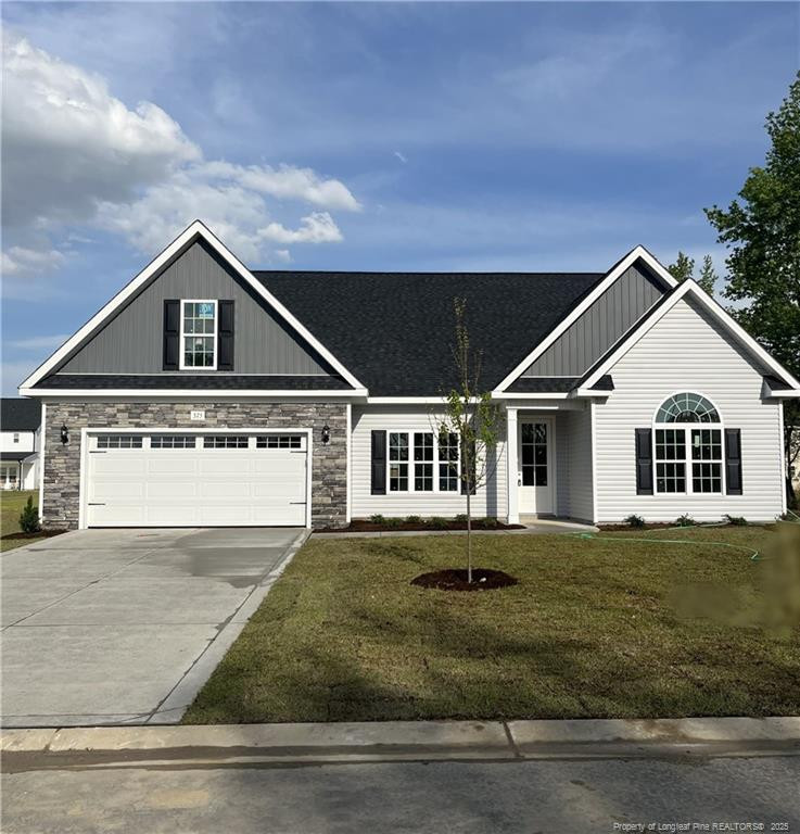 375 Whitestone Dr, Fayetteville, NC 28312