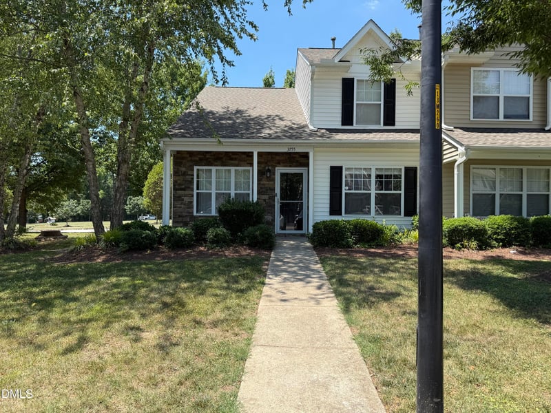 3755 Bison Hill Ln, Raleigh, NC 27604