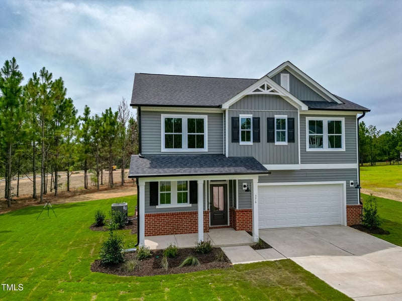 376 Beacon Hill Rd #102, Lillington, NC 27546