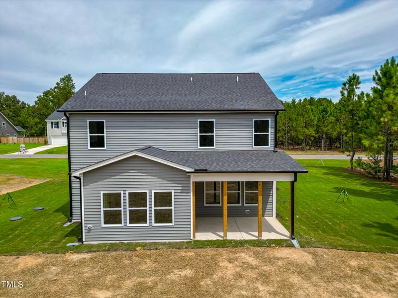 376 Beacon Hill Rd #102, Lillington, NC 27546