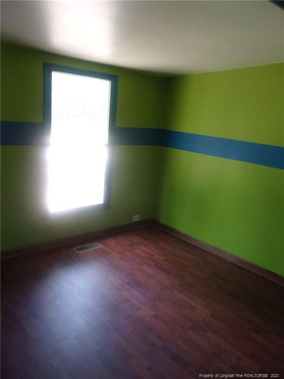 376 Bumpy Ln, Sanford, NC 27332