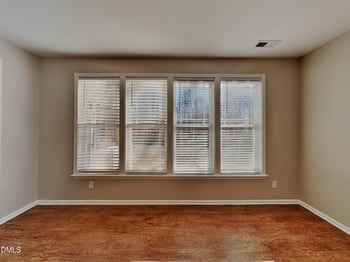 376 Collinsworth Dr, Clayton, NC 27527