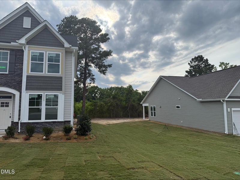 377 Pecan Valley Way, Four Oaks, NC 27524