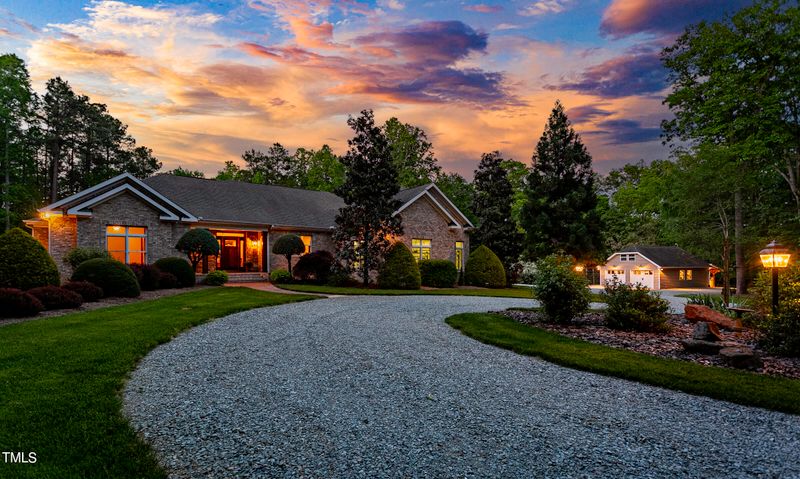 3770 Mallory Ct, Hillsborough, NC 27278