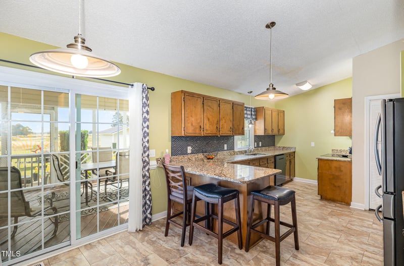 378 Carmil Dr, Selma, NC 27576