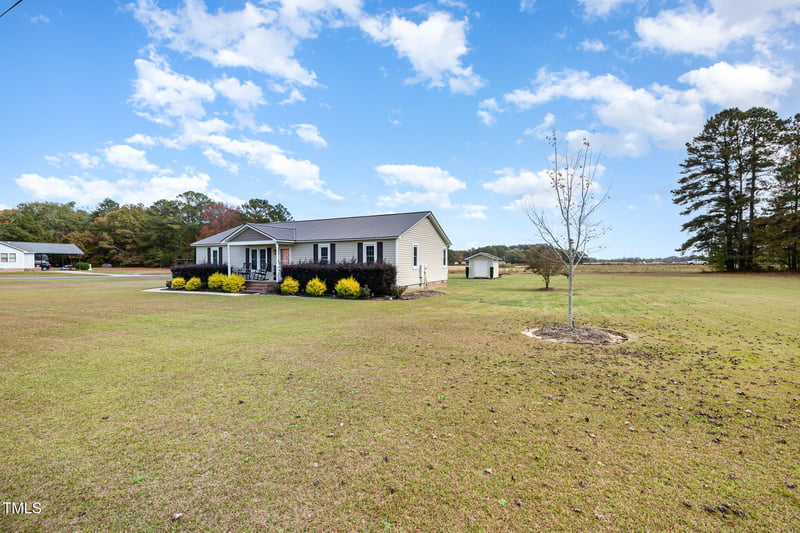 378 Carmil Dr, Selma, NC 27576