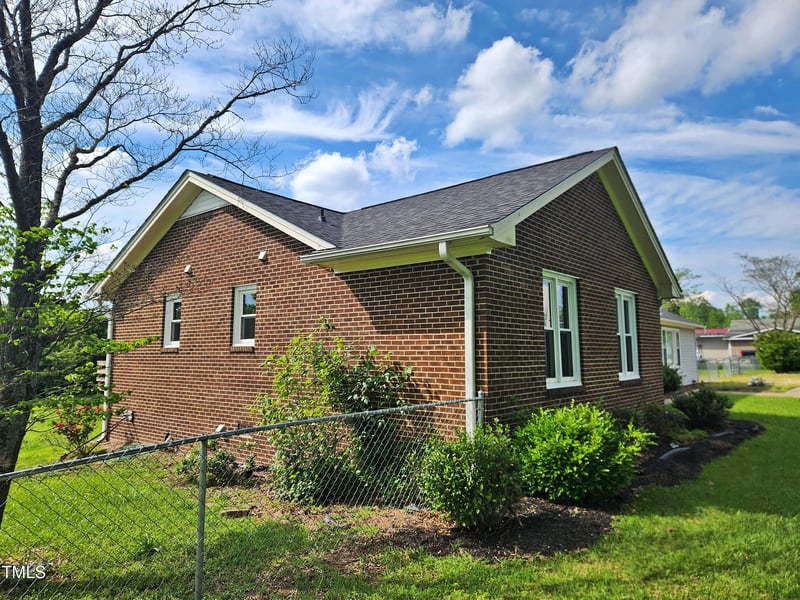 3785 Little Creek Church Rd, Clayton, NC 27520