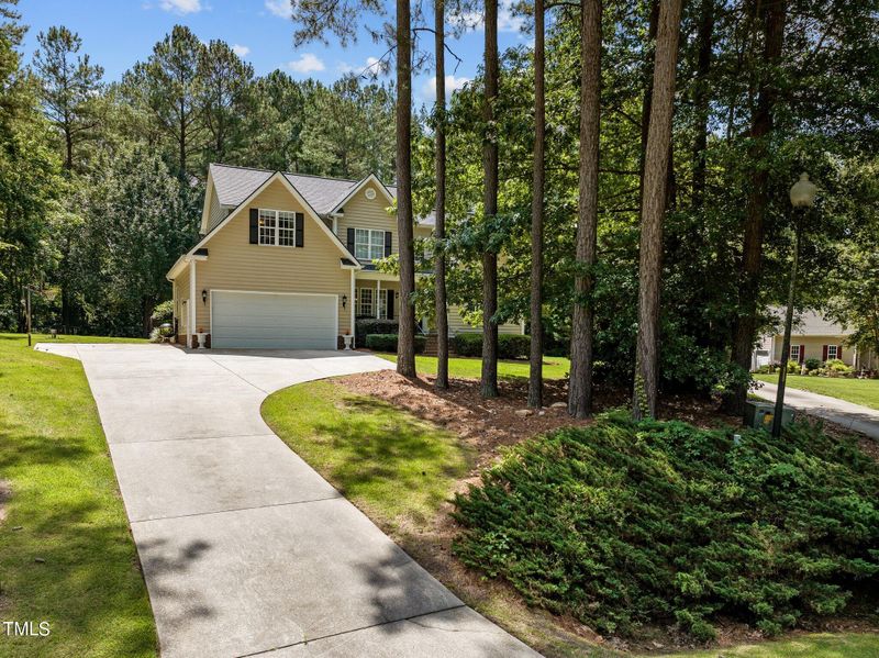 379 Cameron Dr, Raleigh, NC 27603