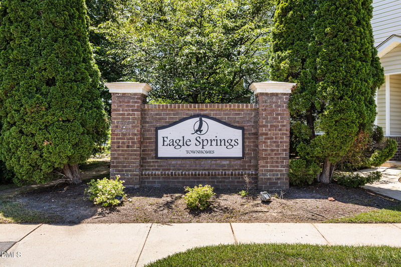 379 Willhaven Dr, Fuquay Varina, NC 27526