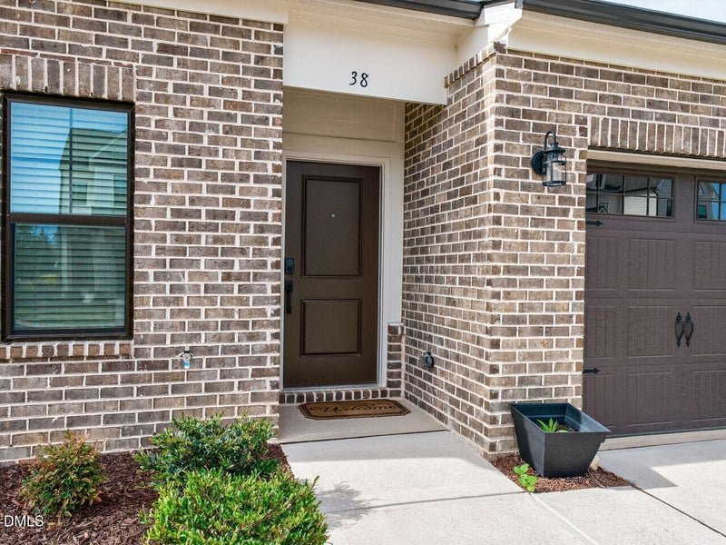 38 District Ave, Clayton, NC 27527