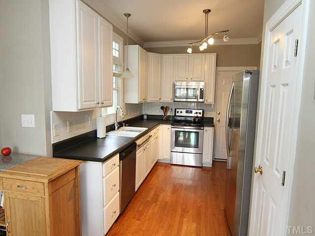 38 Fieldstone Commons Ct, Pittsboro, NC 27312