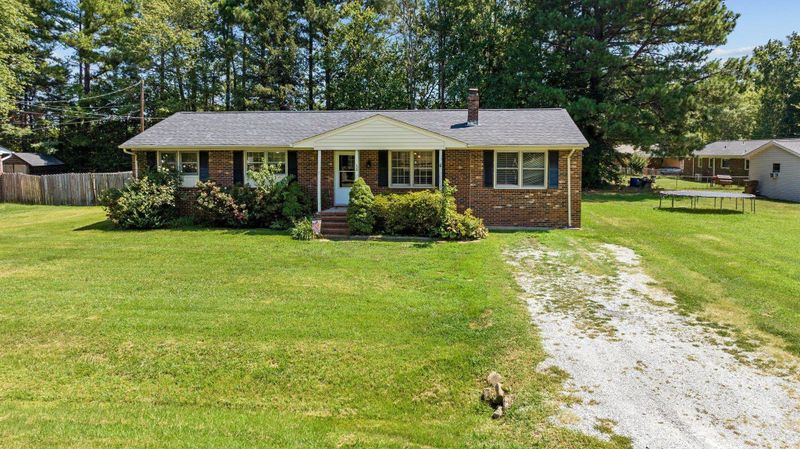 38 Hillcrest Ave, Roxboro, NC 27573