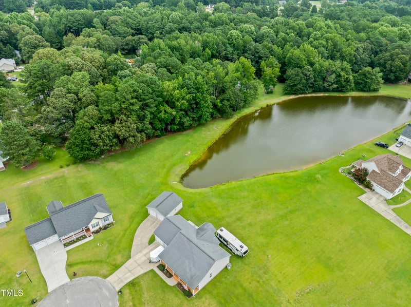 38 Mayfield Cir, Willow Springs, NC 27592