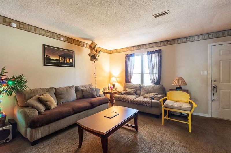 38 Riverwalk Ter, Durham, NC 27704