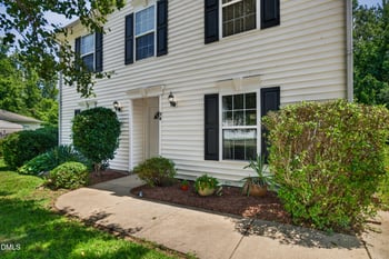 38 Silverstone Dr, Pittsboro, NC 27312