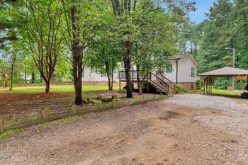 38 Summerfield Ln, Henderson, NC 27537
