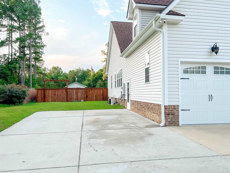 38 W Thicket Dr, Angier, NC 27501