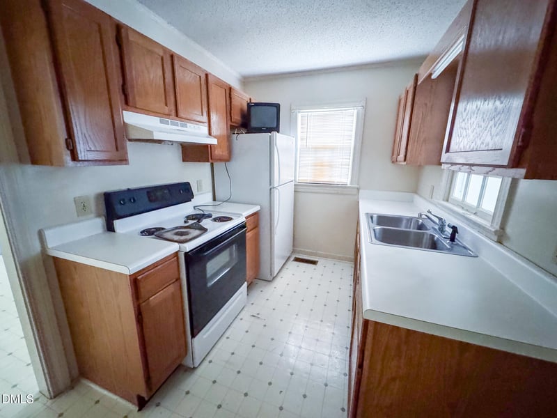 38 Waddell Dr, Smithfield, NC 27577