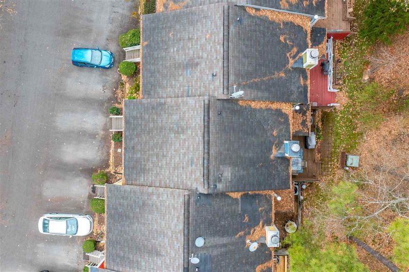 38 Willow Bridge Ln, Durham, NC 27707