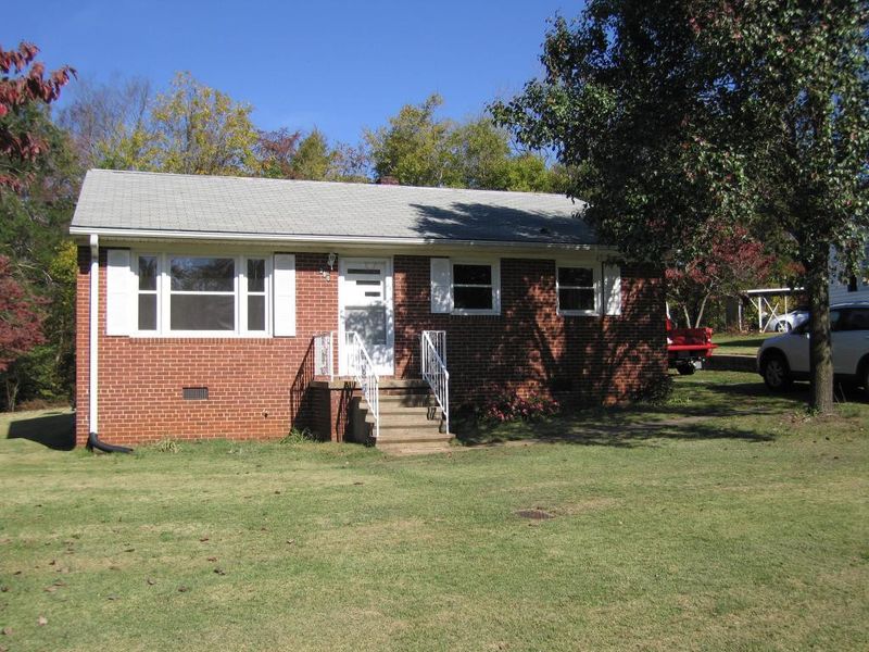 380 Boundary St, Haw River, NC 27258