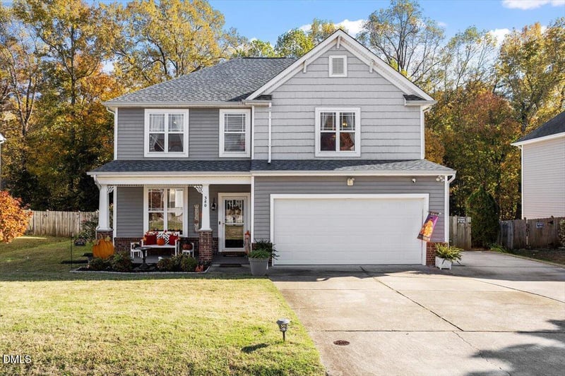 380 Collinsworth Dr, Clayton, NC 27527