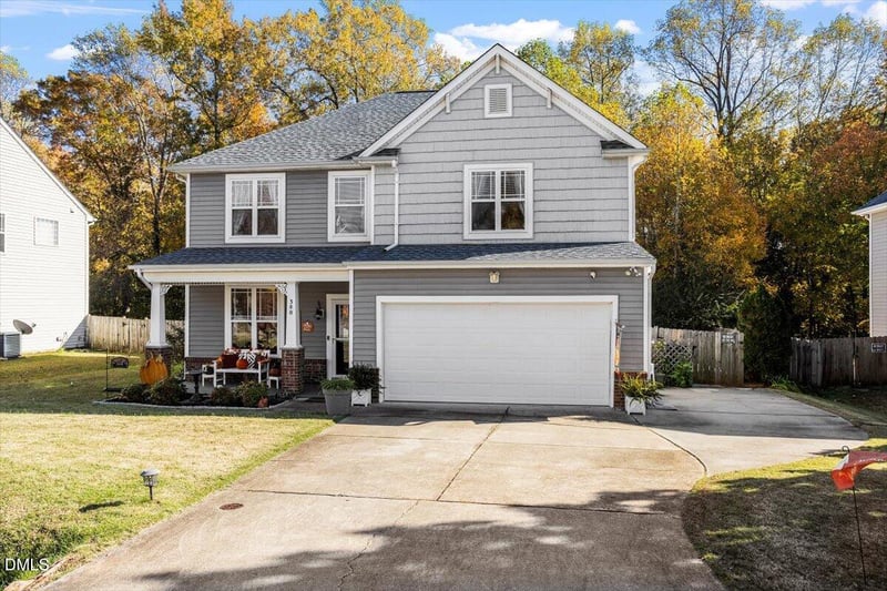 380 Collinsworth Dr, Clayton, NC 27527