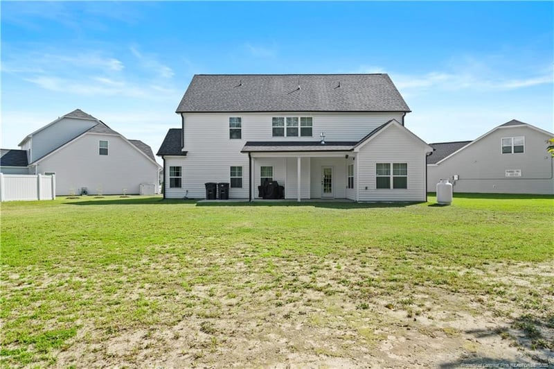 380 Croft Dr, Fayetteville, NC 28312