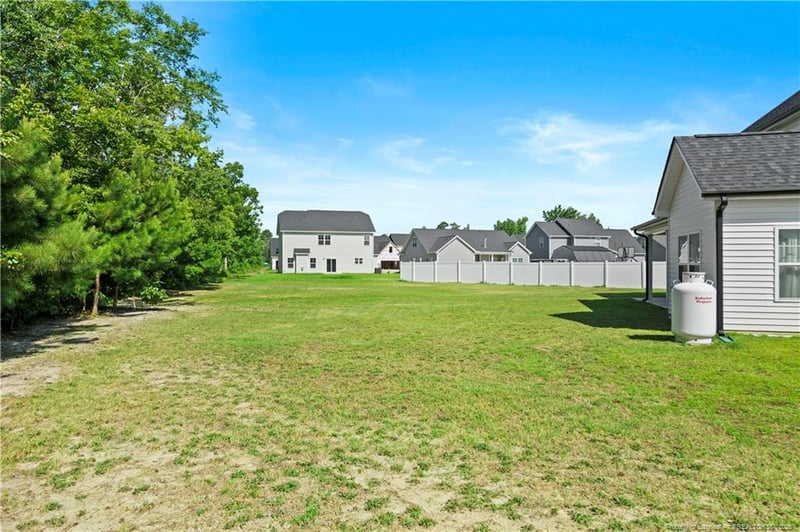 380 Croft Dr, Fayetteville, NC 28312